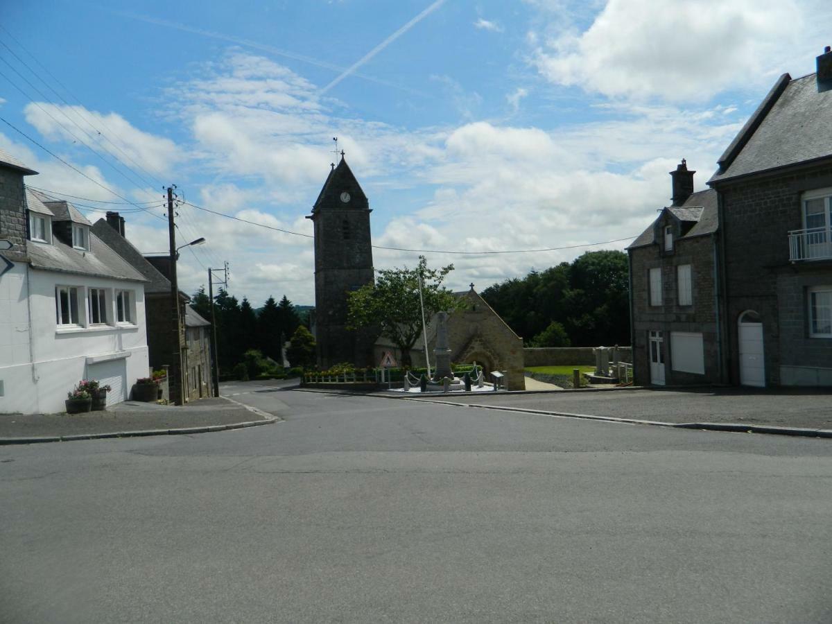 B&B La Seliniere Champ-du-Boult Exterior photo